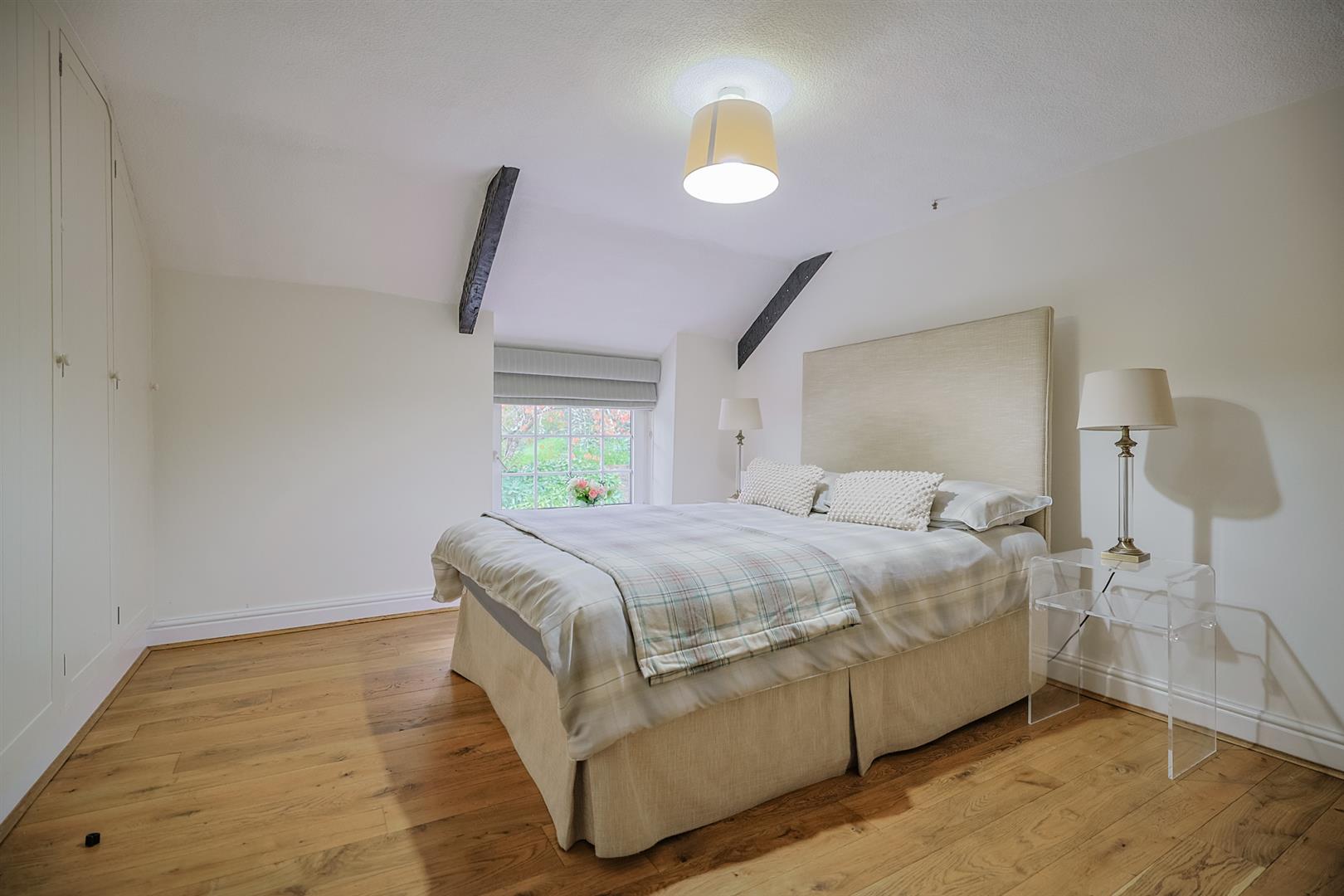 Gellidywyll Farm, Olchfa Lane, Sketty, Swansea, SA2 8QQ